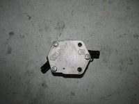 Load image into Gallery viewer, 1995 Yamaha Outboard 225 hp Saltwater series 2 OX66 fuel pump 6E5-24410-03-00
