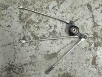 Load image into Gallery viewer, 2011 Yamaha outboard 4 stroke F225TXR 225hp accelerator arms 69J-41210-00-00
