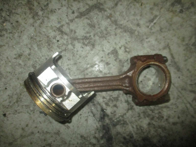Suzuki DF30 30hp outboard piston and rod (12111-89J00)