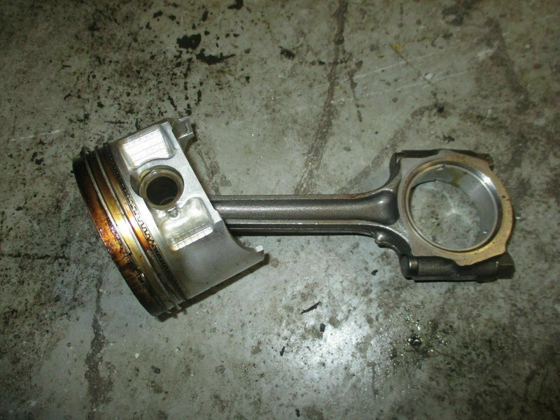 Suzuki DF140 140hp outboard piston and rod (12111-92J00)