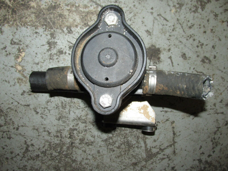 2003 Evinrude Ficht 200hp 2-stroke V-6 VST blow off valve 5001495