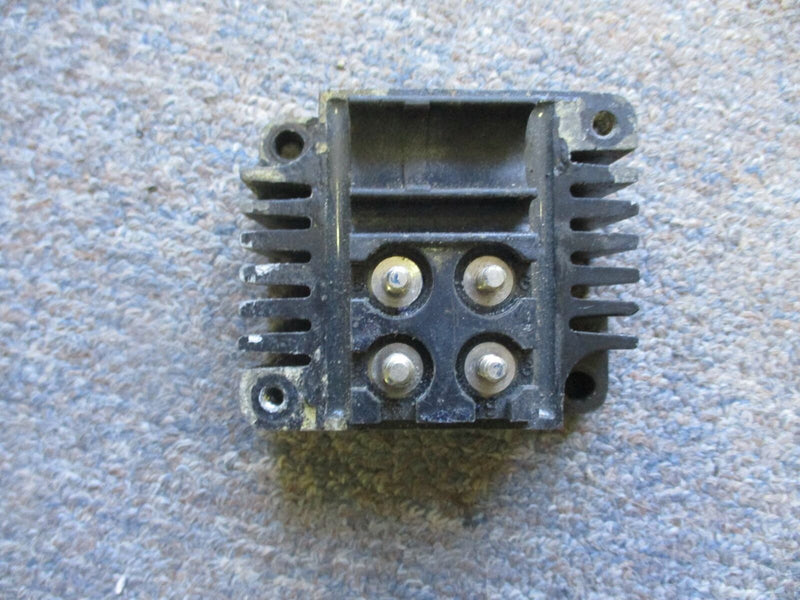 Yamaha 115-130hp 2-Stroke Outboard Ignition Rectifier Regulator (5U204Y)