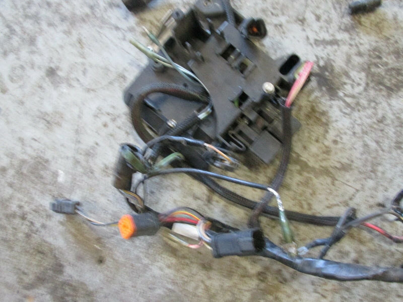 1996 Evinrude outboard 200hp 2-stroke E200TXEDR wiring harness w/ junction box