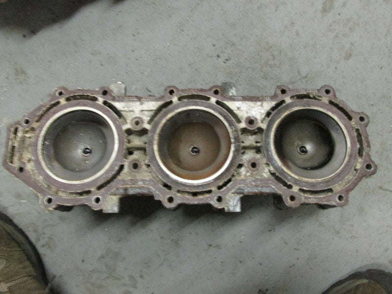 1997 Suzuki DT 150 cylinder head 11111-87D02-OED