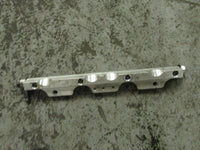 Load image into Gallery viewer, 2009 Suzuki outboard DF100 4 stroke 10001F-980755 fuel rail 15750-90J00
