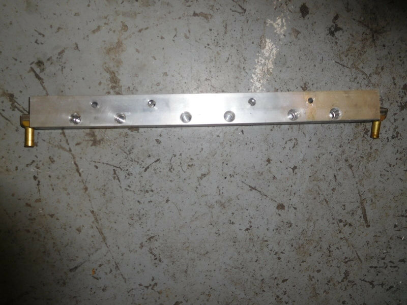 2002 Yamaha Outboard 225 OX66 SWS II fuel rail 67H-13938-00-00