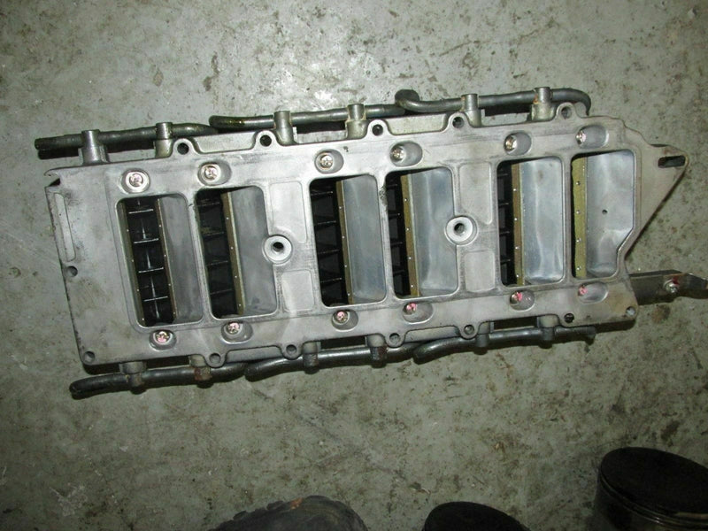 1997 Yamaha outboard S250TURV 250hp 2-stroke intake manifold 65L-13610-00-00