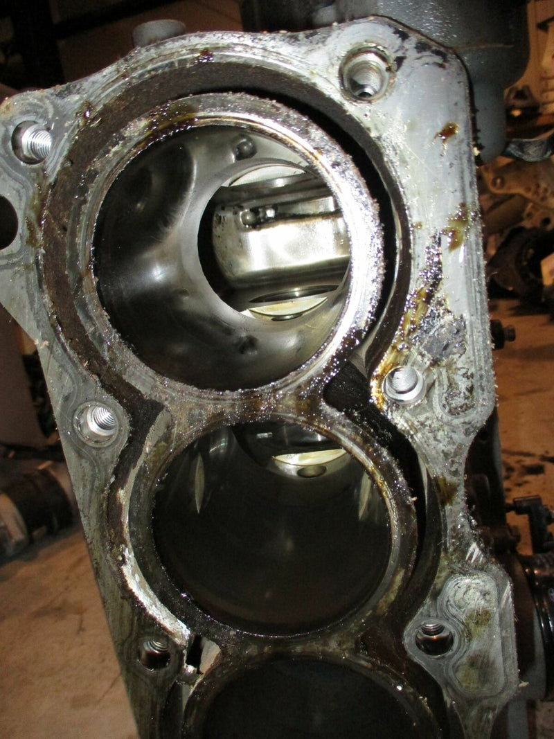 Suzuki DF70 70hp outboard crankcase block