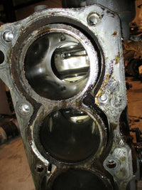 Load image into Gallery viewer, Suzuki DF70 70hp outboard crankcase block
