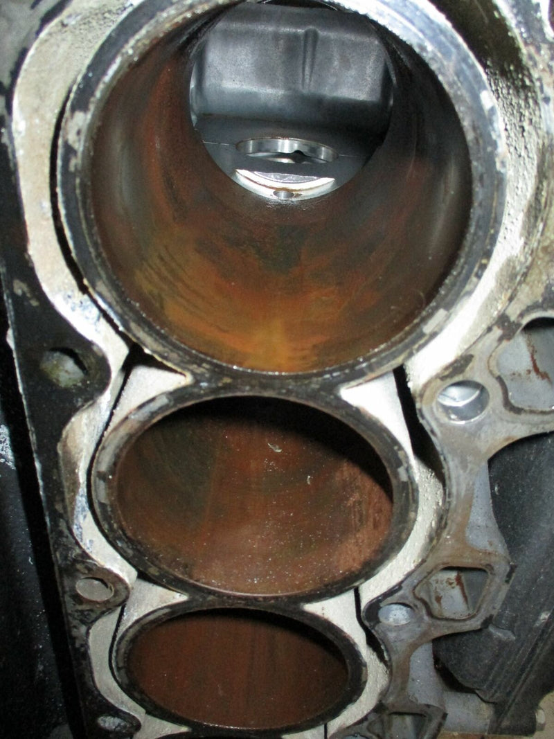 Honda 130hp 4 stroke outboard crankcase block