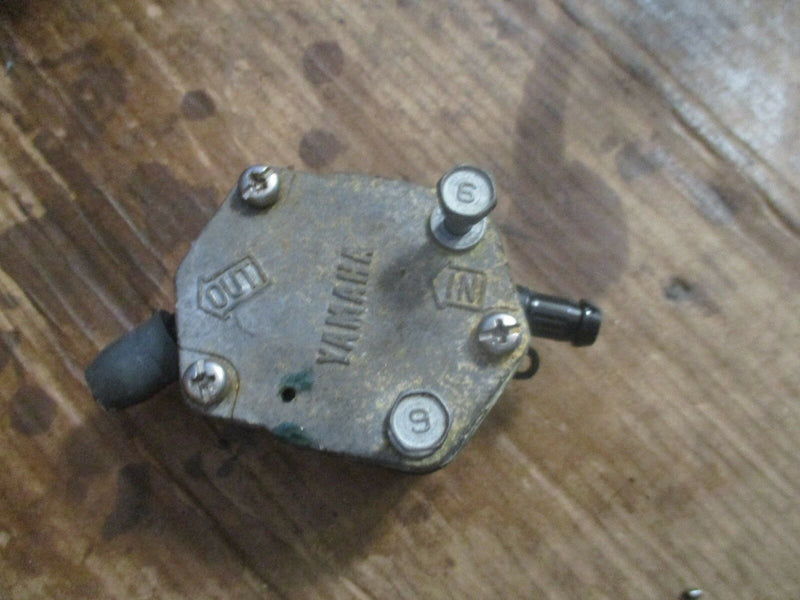 2004 Yamaha 200hp ox66 2-stroke V6 outboard fuel pump 6e5-24410-03