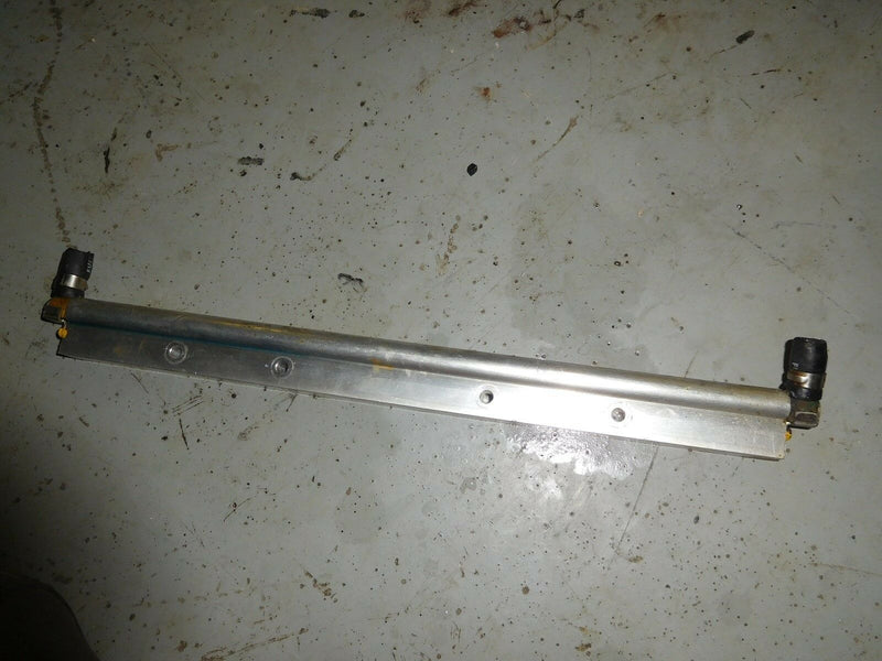 2000 Yamaha Outboard 250 TXRY Saltwater series 2 fuel rail 65L-13938-00-00