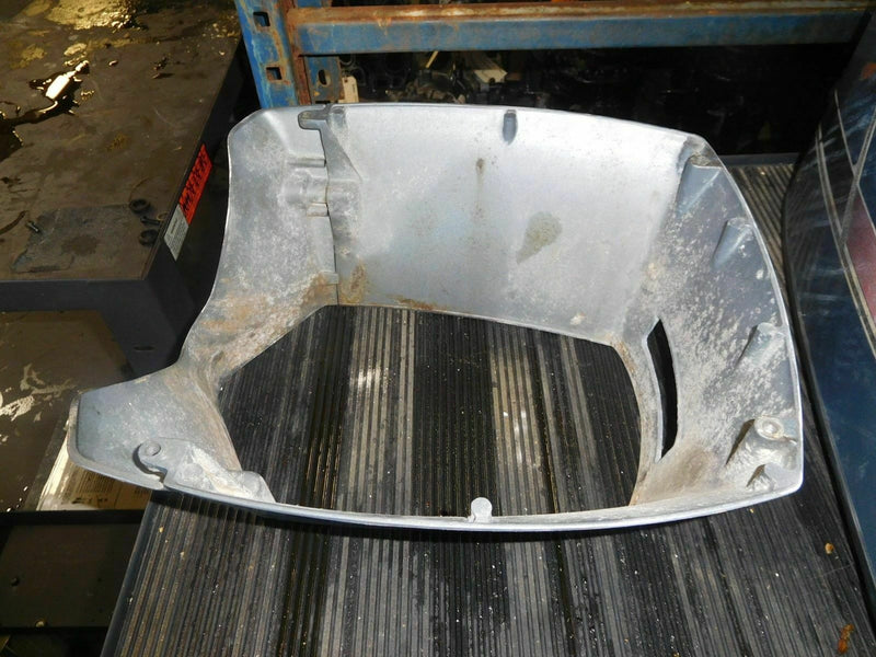 1995 Yamaha outboard 225 hp V-X saltwater series carbureted 2-stroke Apron