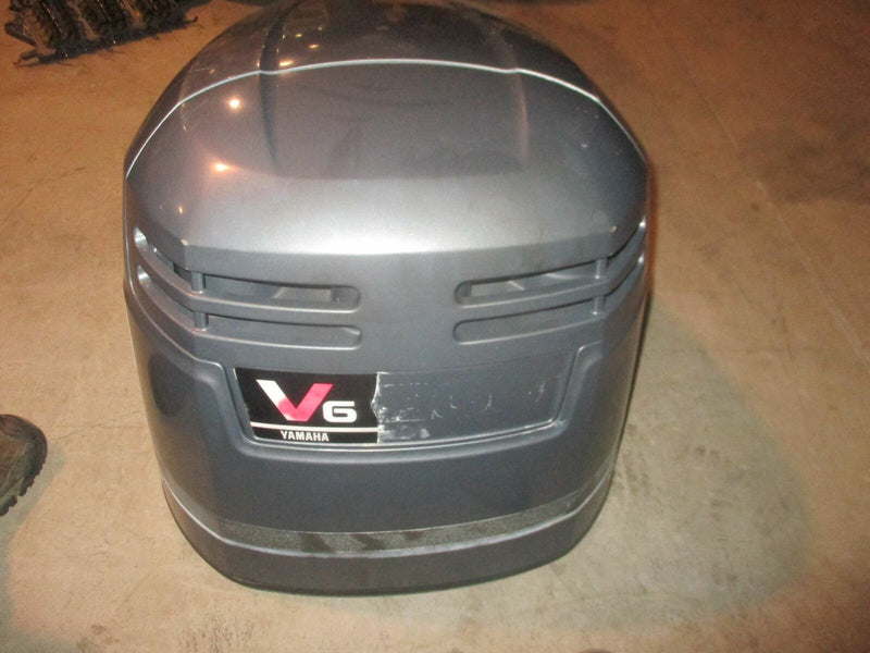 Yamaha SWS OX66 200hp outboard top cowling