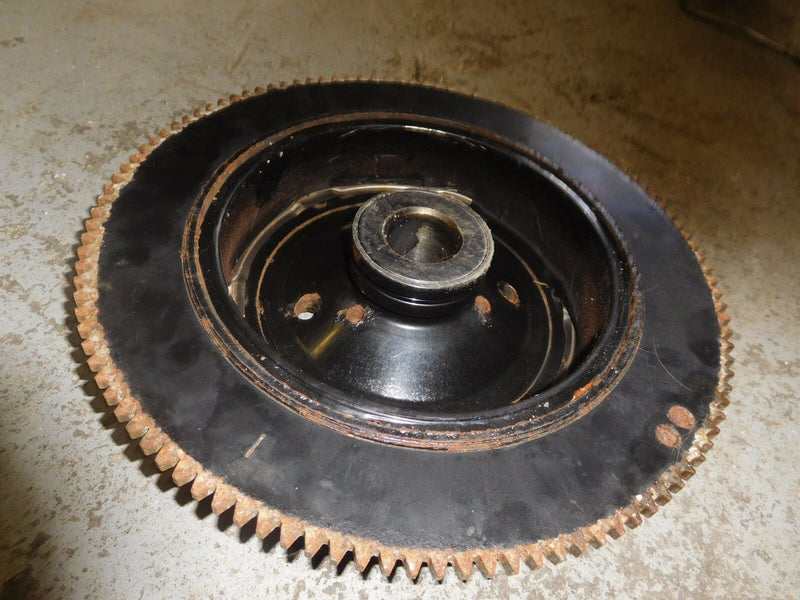 1993 Yamaha V4 130hp L130TXRR flywheel 6n7-85550-00-00