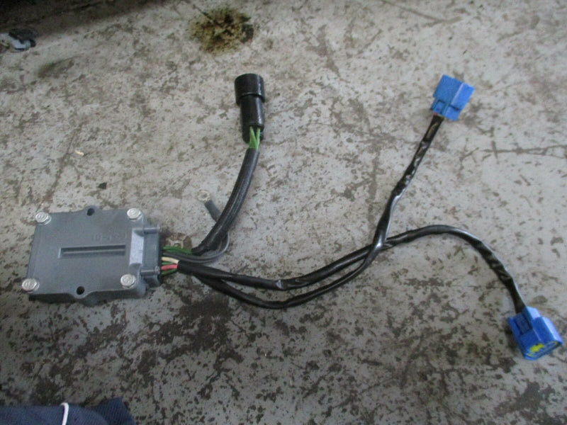 2004 Yamaha 4 stroke F225TURC outboard Rectifier Regulator 69J-81960-11