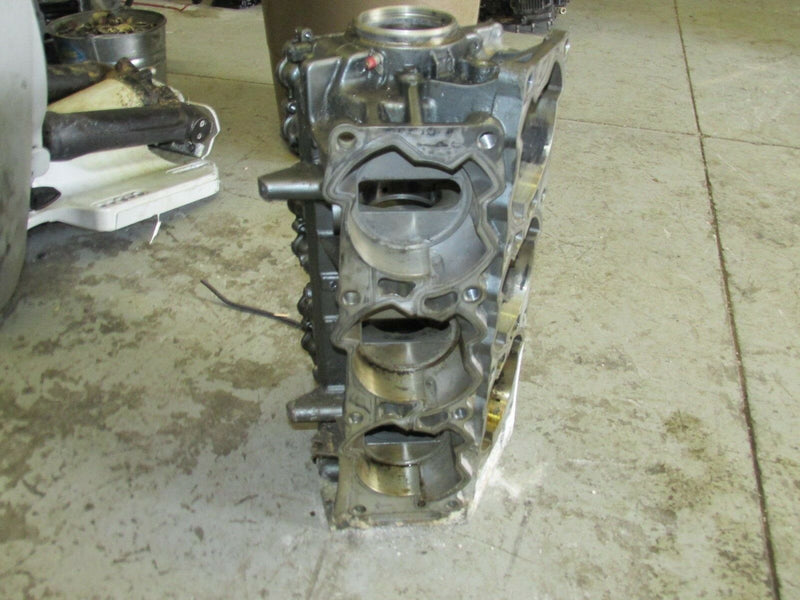 1994 Suzuki Outboard DT 200 two stroke crankcase block 11300-87D68-OED