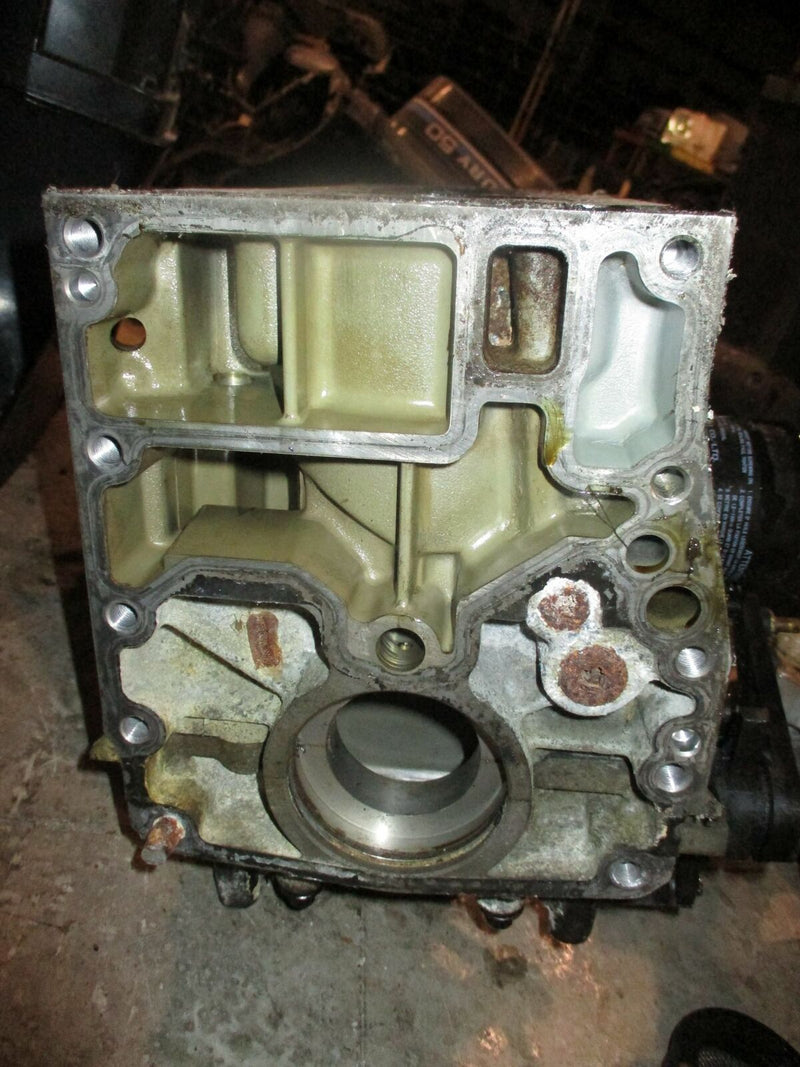 Suzuki DF70 70hp outboard crankcase block