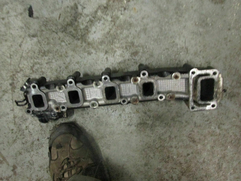 1998 Suzuki Outboard DF60 hp 06001F-861051 exhaust manifold 14100-99800-019