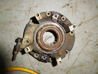 Load image into Gallery viewer, 1988 Johnson J200TXCCR outboard Upper crankshaft bearing carrier 331858
