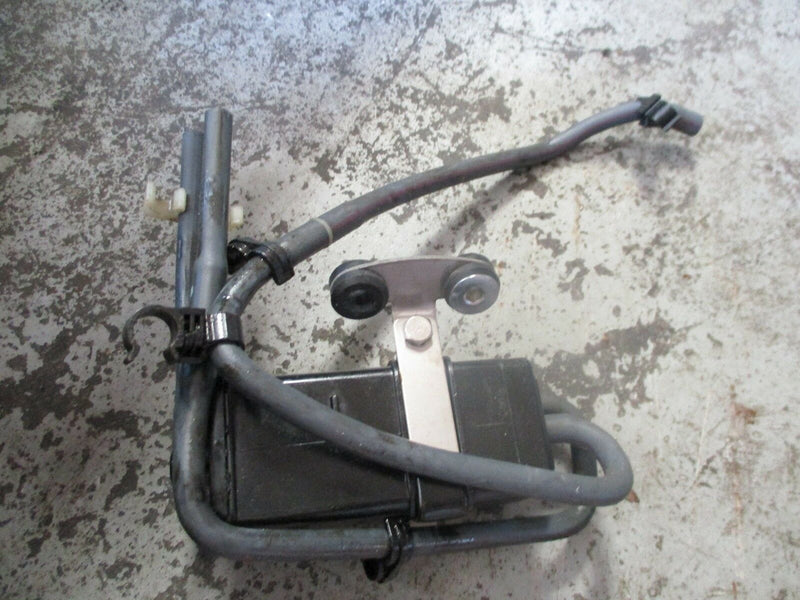 2007 Yamaha outboard F250TXR 4 stroke air canister 6p2-24170