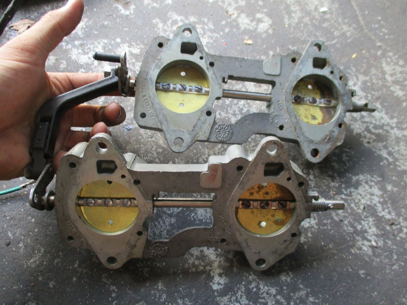 1991-1994 Johnson 120hp V4 2-stroke outboard throttle body 336538