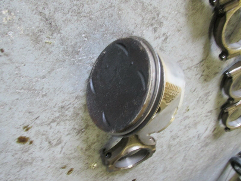 Honda Outboard BF200A 200hp piston and rod 13101-ZY3-000, 13210-ZY3-000