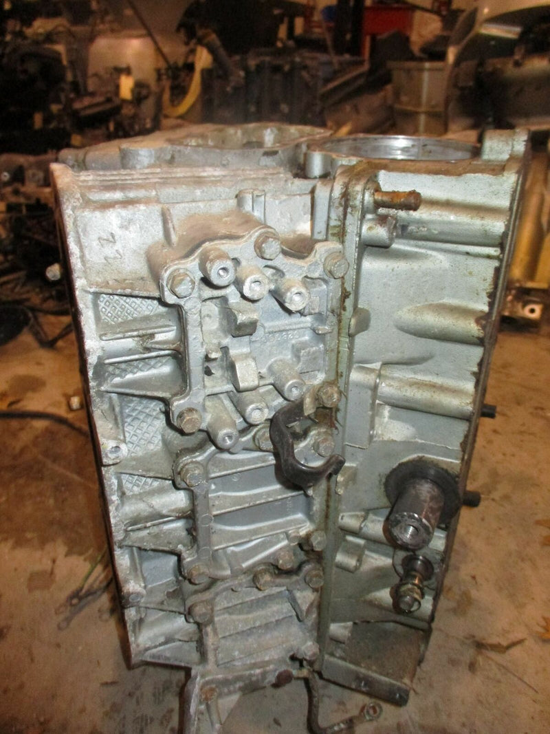Evinrude 175hp 2 stroke outboard crankcase block