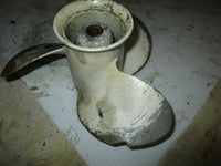 Load image into Gallery viewer, Yamaha 15hp 4 stroke outboard alluminum propeller 9 1/4 by 10
