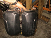 Load image into Gallery viewer, 2004 Yamaha 4 stroke F225TURC outboard Intake silencer set 69j-14440 69j-1444F
