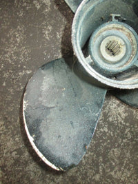 Load image into Gallery viewer, Suzuki outboard alluminum BS propeller PIL 13 1/2 by 15
