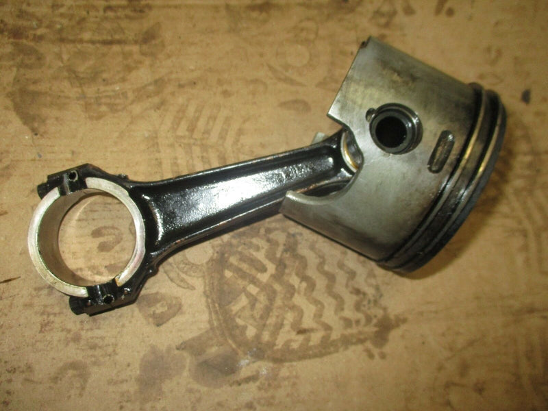 2003 Evinrude outboard 115hp Ficht starboard piston and rod 5000815