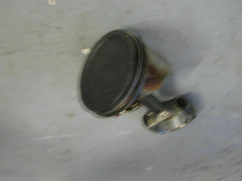 2009 Suzuki outboard DF 40 50 05001F-980487 piston and rod 12111-87J04