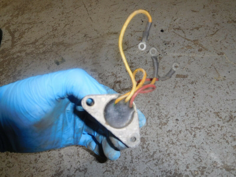 1979 Johnson 55hp outboard seahorse rectifier regulator