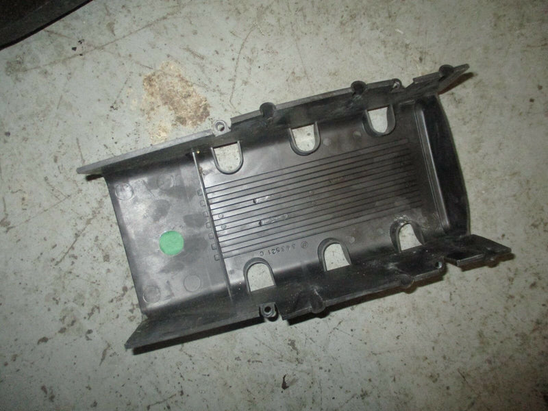 1998 Evinrude Ficht 175hp outboard ignition coil cover 353521