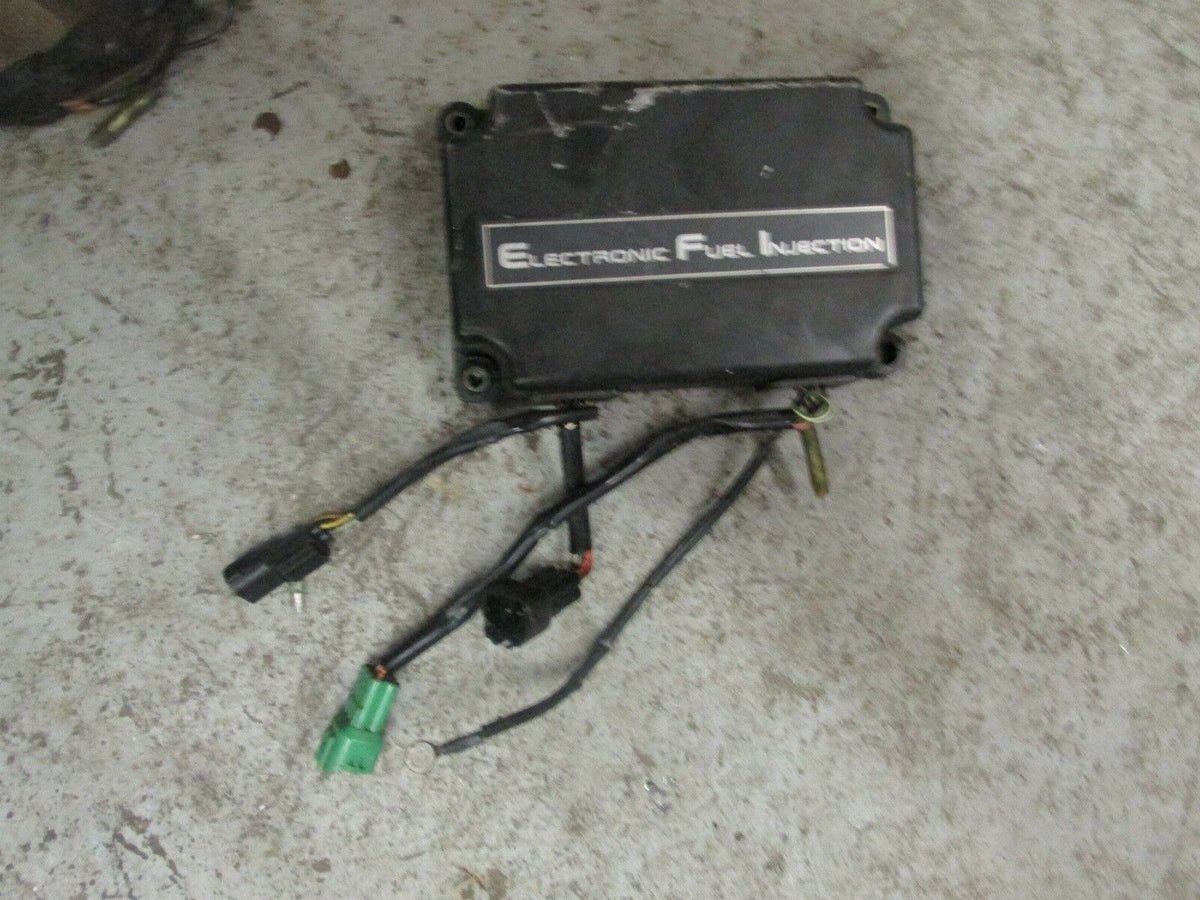 1997 Suzuki Outboard DT 225 2-stroke electronic fuel injection unit 33920-92E03