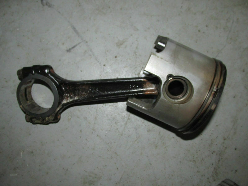 Mercury 225 250hp Optimax 2-stroke opt OT121890 starboard piston and rod 859297T