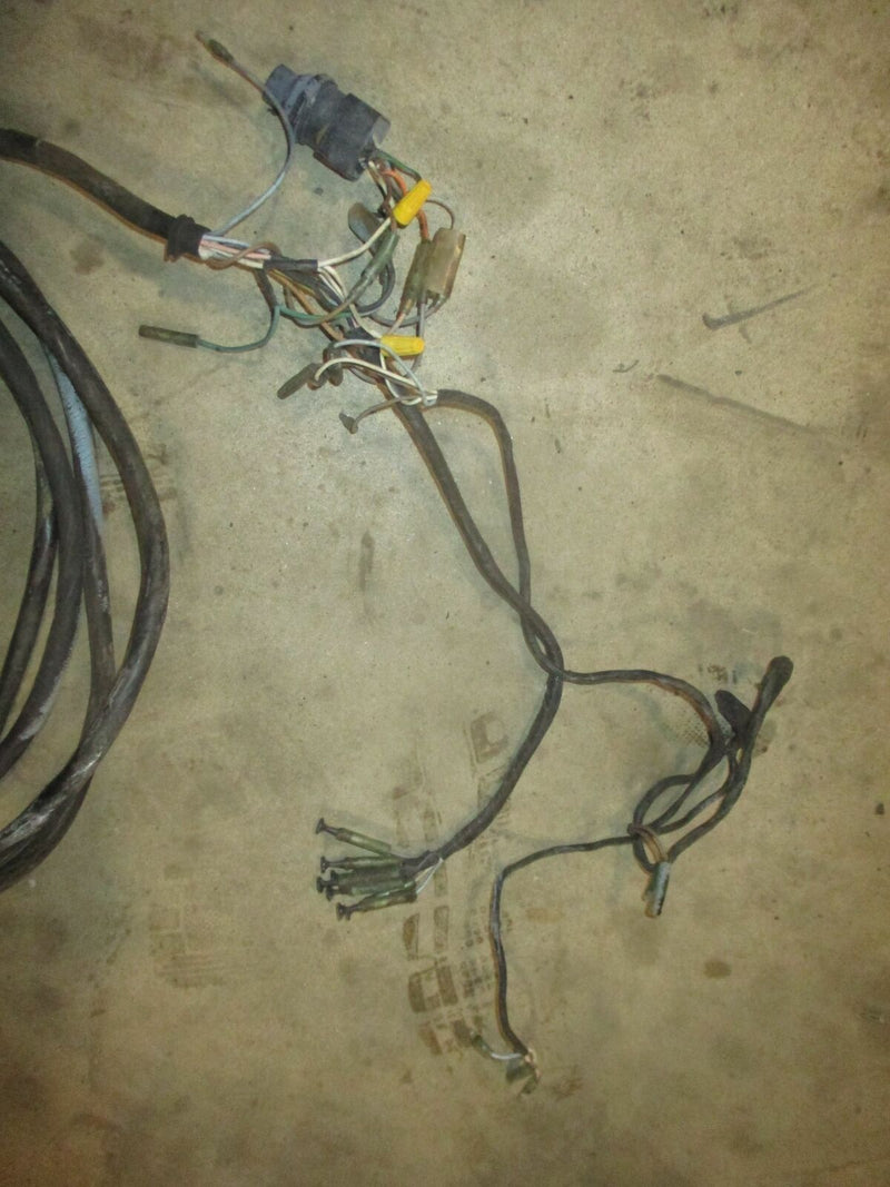 Suzuki outboard 20ft round black plug rigging harness
