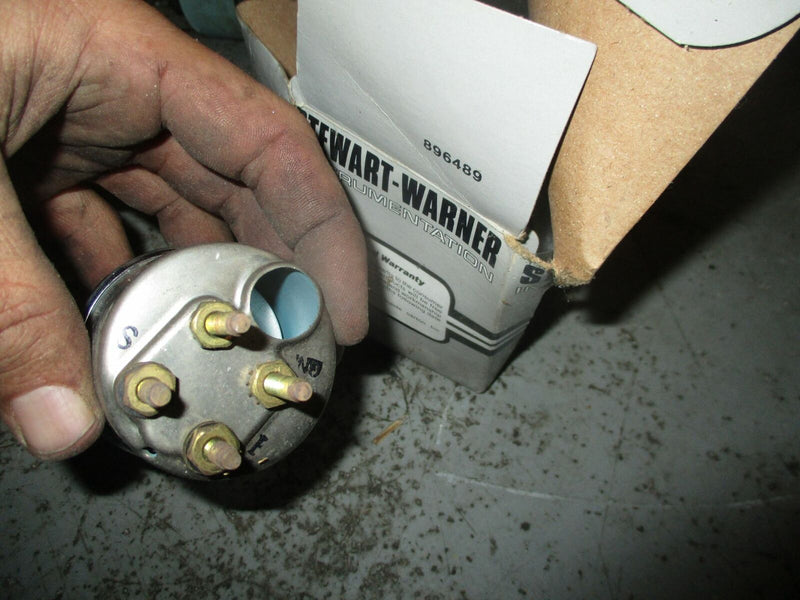 NEW Stewart Warner outboard oil pressure gauge (896489)