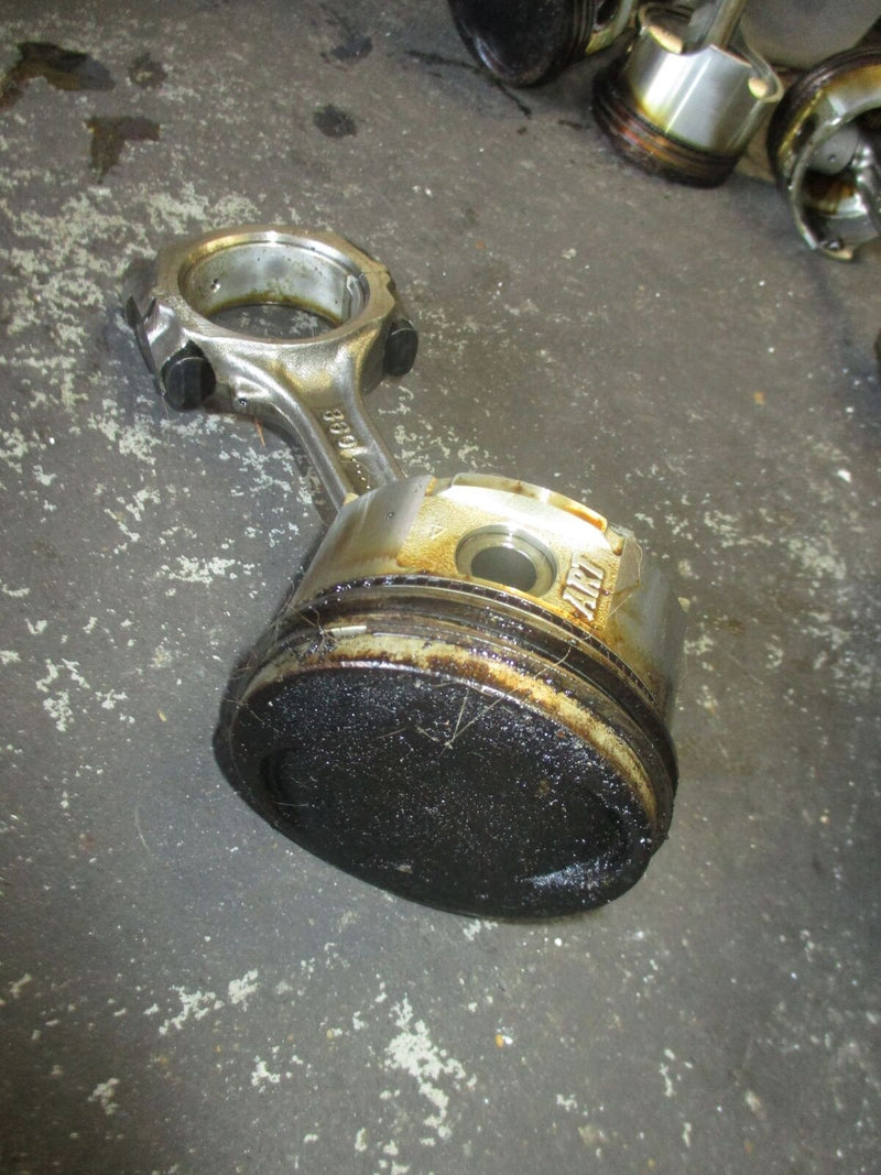 Suzuki DF70 70 hp outboard piston and rod (12111-99E01)