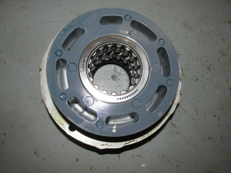 2001 yamaha outboard Z200 TLRZ 200hp hpdi bearing carrier 68F-15163-00-94
