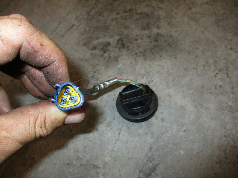 Yamaha 50hp 2 stroke outboard tilt trim switch (63D-82563-10-00)