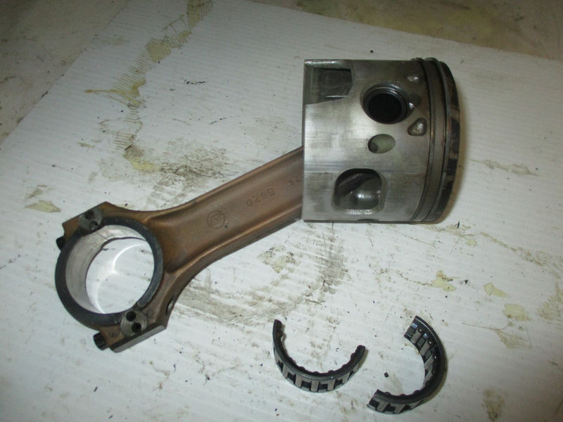 Johnson Ocean Runner 200hp outboard over-sized port piston and rod (329876)