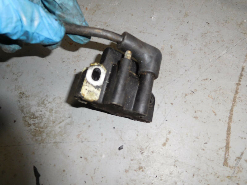 Johnson Evinrude 1988 evinrude E150TXCCA 150hp ignition coil 582508