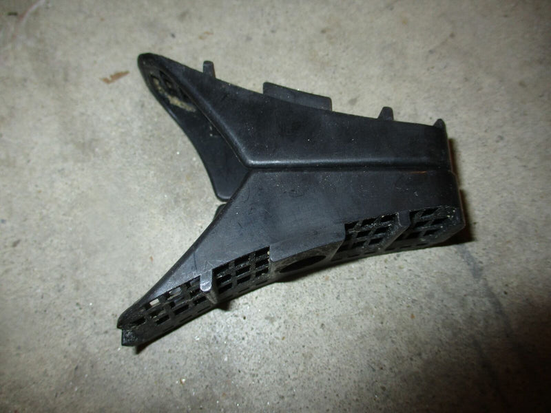 Yamaha outboard lower unit vent