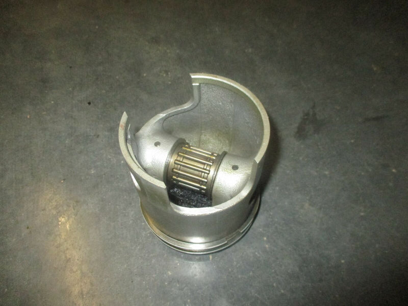 Suzuki DT200 200hp outboard port piston