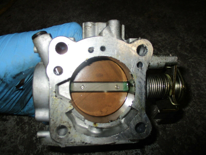 2001 Suzuki DF115 outboard throttle body with ctp switch 13300-90j00