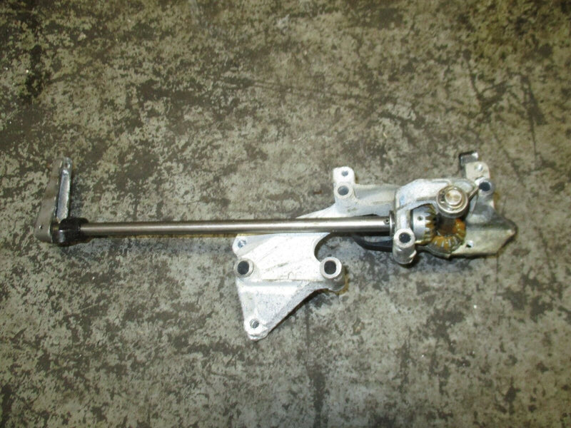 2002 Yamaha Outboard 200hp 4-stroke outboard throttle arm