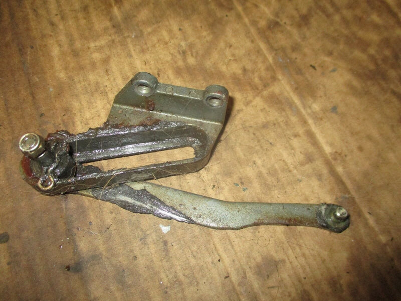 1994 yamaha 130hp 2-stroke outboard shift bracket