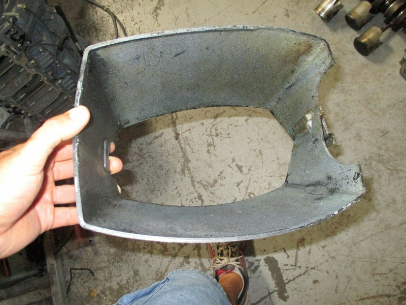 2002 Yamaha 40hp 2 stroke outboard apron
